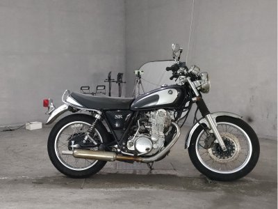 Yamaha SR400 2022