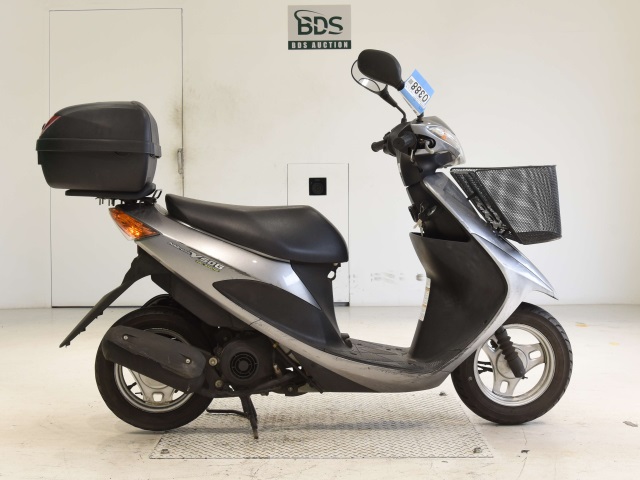 Suzuki ADDRESS V50