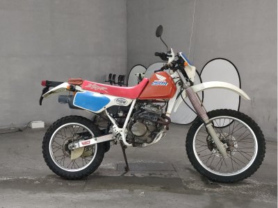 Honda XLR250R 1990