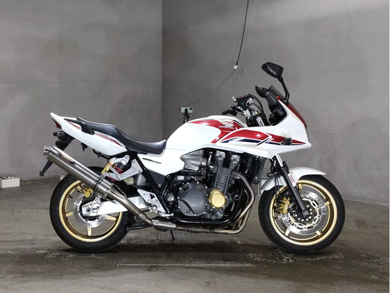 Honda CB1300SF BOLDOR 2012