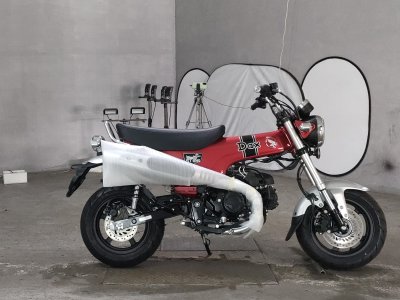 Honda DAX125 2022