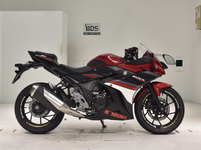 Suzuki GSX250R