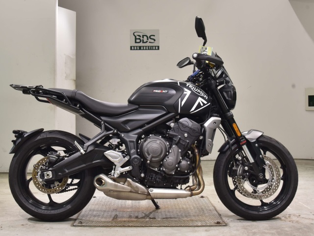 Triumph TRIDENT660 2024