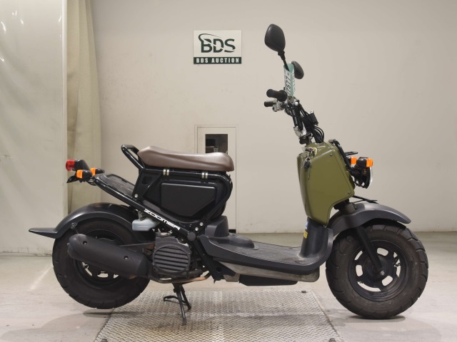 Honda ZOOMER 2011