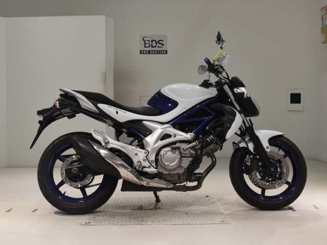 Suzuki GLADIUS SFV650 2010