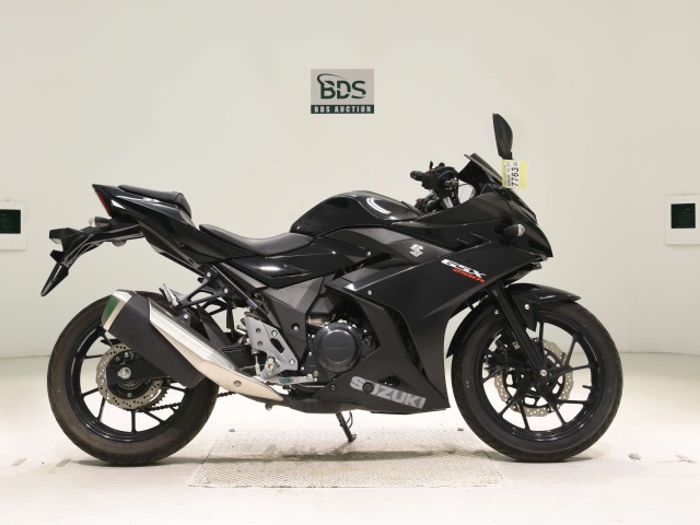Suzuki GSX250R