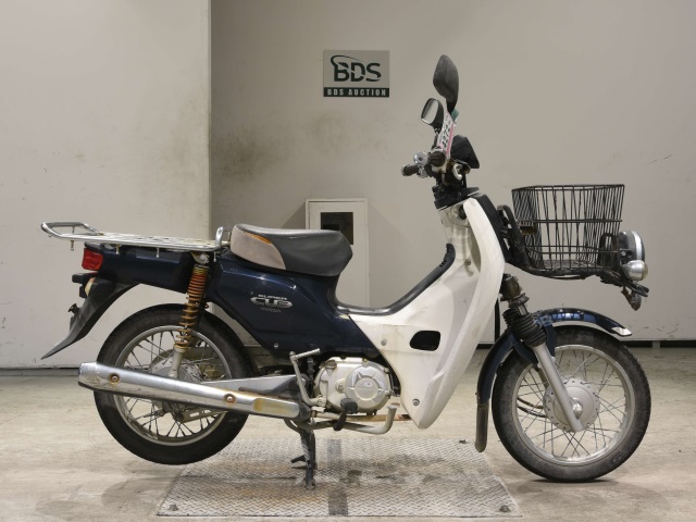 Honda C50 2012