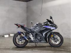 Yamaha YZF-R25 2015
