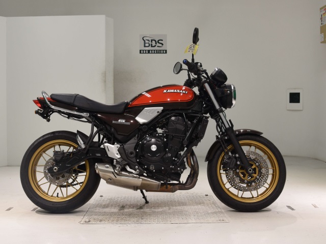 Kawasaki Z650RS 2022