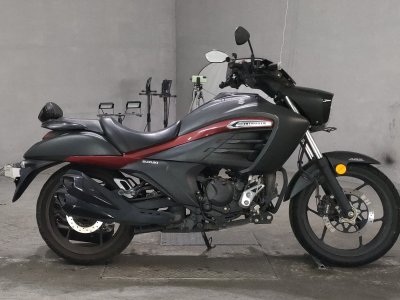 Suzuki INTRUDER 150 2021