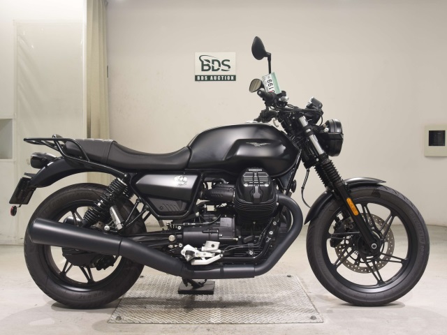 Moto Guzzi V7 STONE 2024