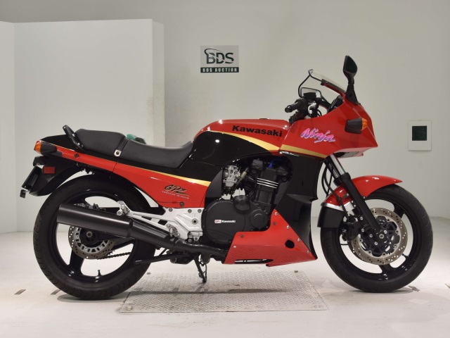 Kawasaki GPZ900R 1993