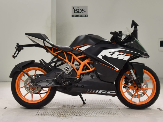 KTM RC 200 2015