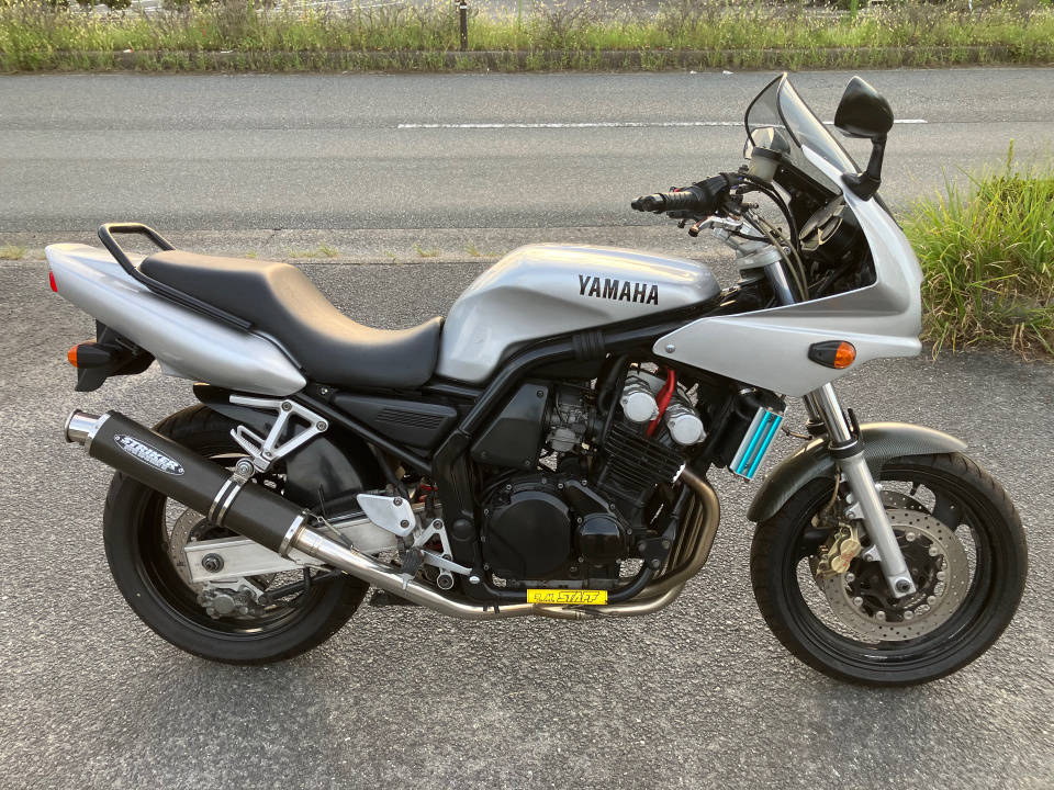Yamaha FZ400 1997
