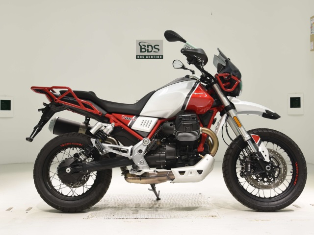 Moto Guzzi V85TT 2022