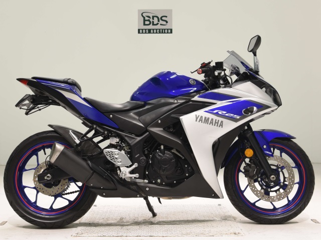 Yamaha YZF-R25A 2015