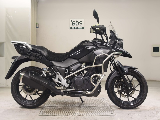 Suzuki V-STROM DL250