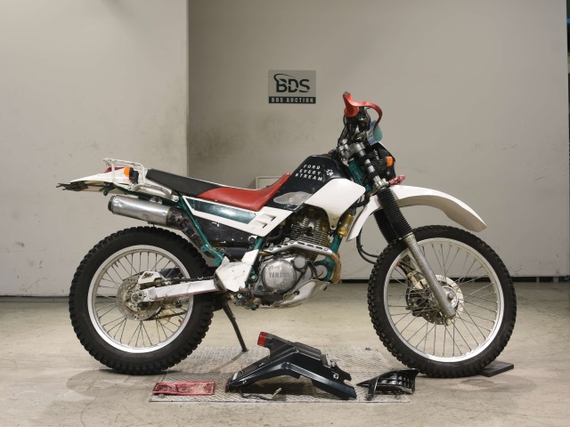 Yamaha SEROW XT225 1995