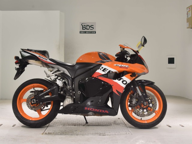 Honda CBR600RR 2011