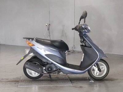 Suzuki ADDRESS V50
