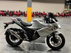 Suzuki GIXXER250SF