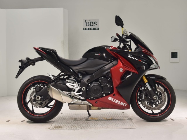 Suzuki GSX-S1000F 2015