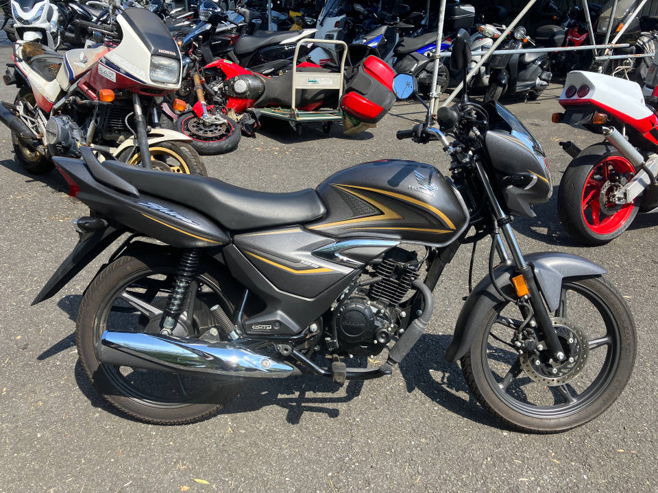 Honda CB125 SHINE 2022