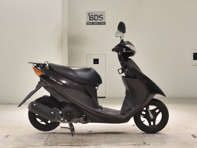 Suzuki ADDRESS V50