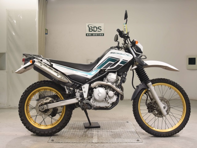 Yamaha SEROW XT250