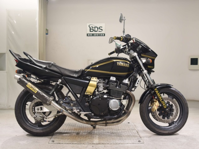 Yamaha XJR400 2000