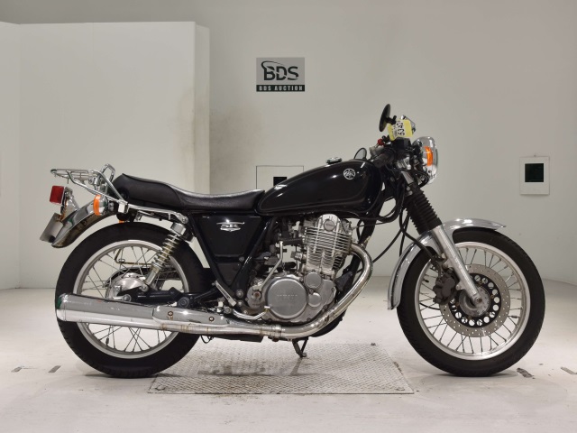 Yamaha SR400 2017