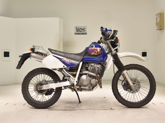 Suzuki DJEBEL250GPS 1998