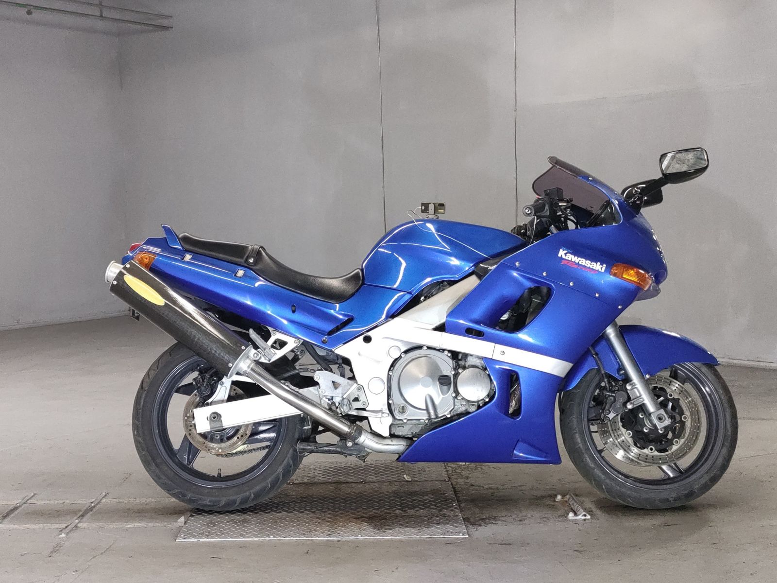 Kawasaki ZZ-R400 1993
