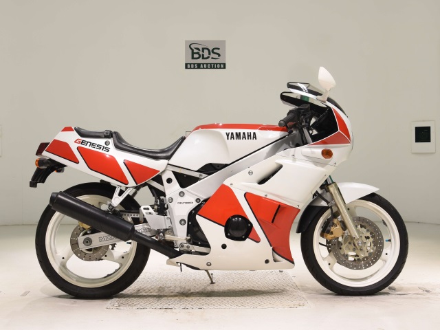 Yamaha FZR400 1987