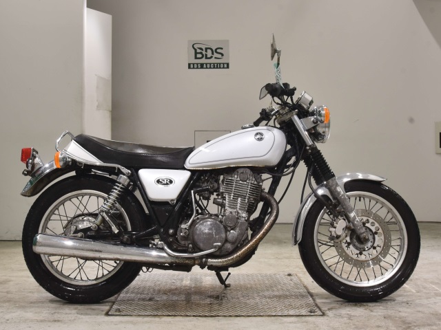 Yamaha SR400 2004