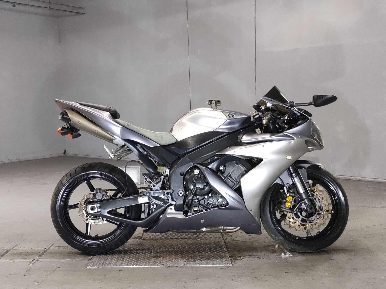 Yamaha YZF-R1 2004