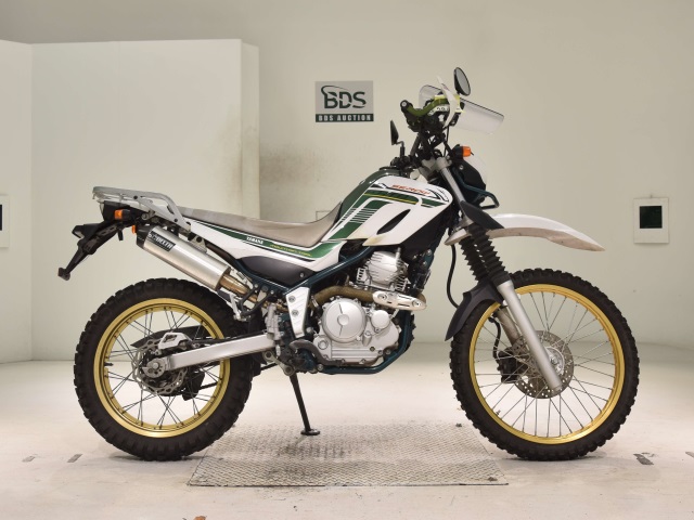 Yamaha SEROW XT250 2020