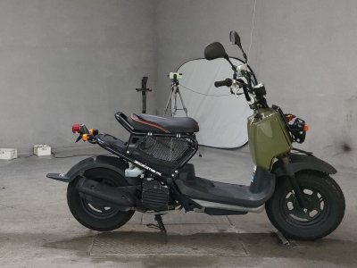 Honda ZOOMER 2011