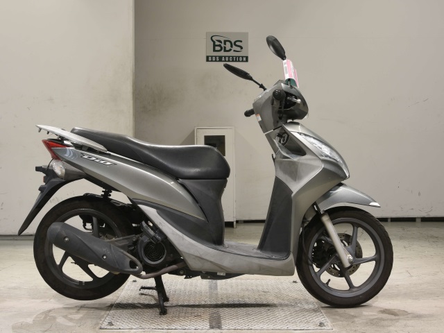 Honda LEAD125 2011