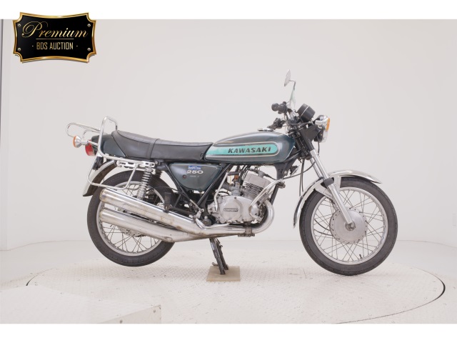 Kawasaki 250SS