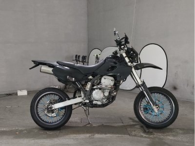 Kawasaki D TRACKER 2002