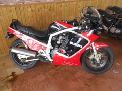 Suzuki GSX-R750 1987
