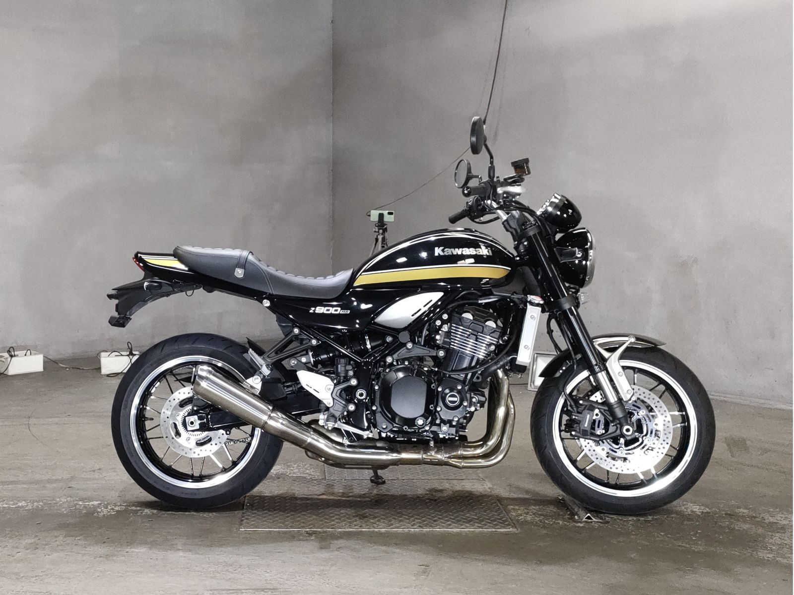 Kawasaki Z900RS 2022