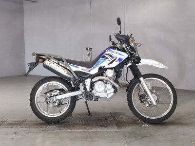 Yamaha SEROW XT250 2018
