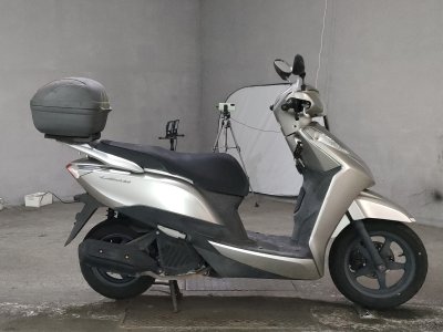 Honda LEAD125 2013
