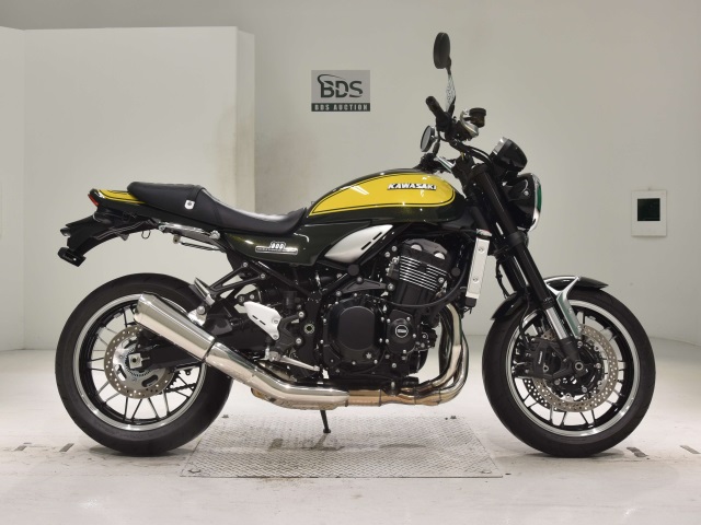 Kawasaki Z900RS 2024