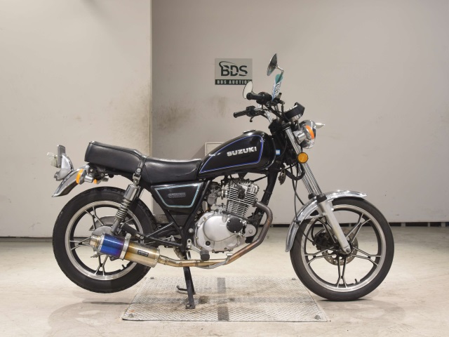 Suzuki GN125 2005