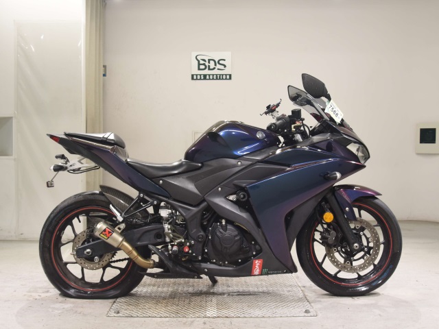 Yamaha YZF-R25 2015