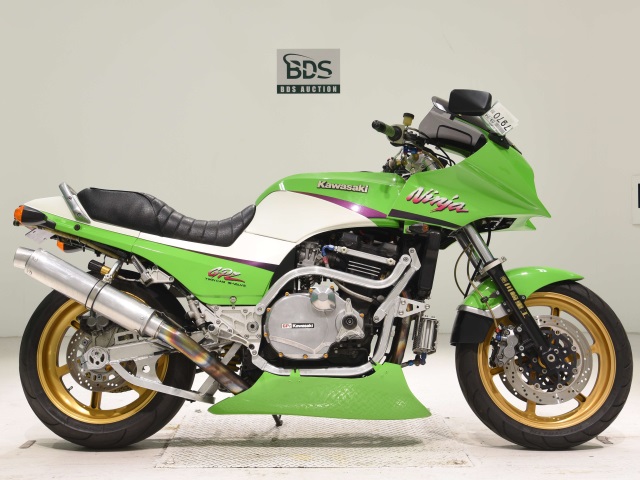Kawasaki GPZ900R 1995