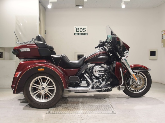 HD ELECTRA GLIDE FLHTCU1690 TRIKE 2014